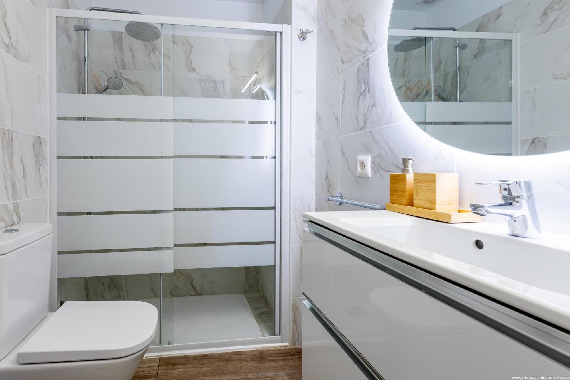 קוסטה דל סילנסיו El Drago Apartment Fiber ,A/C,Near Ocean מראה חיצוני תמונה