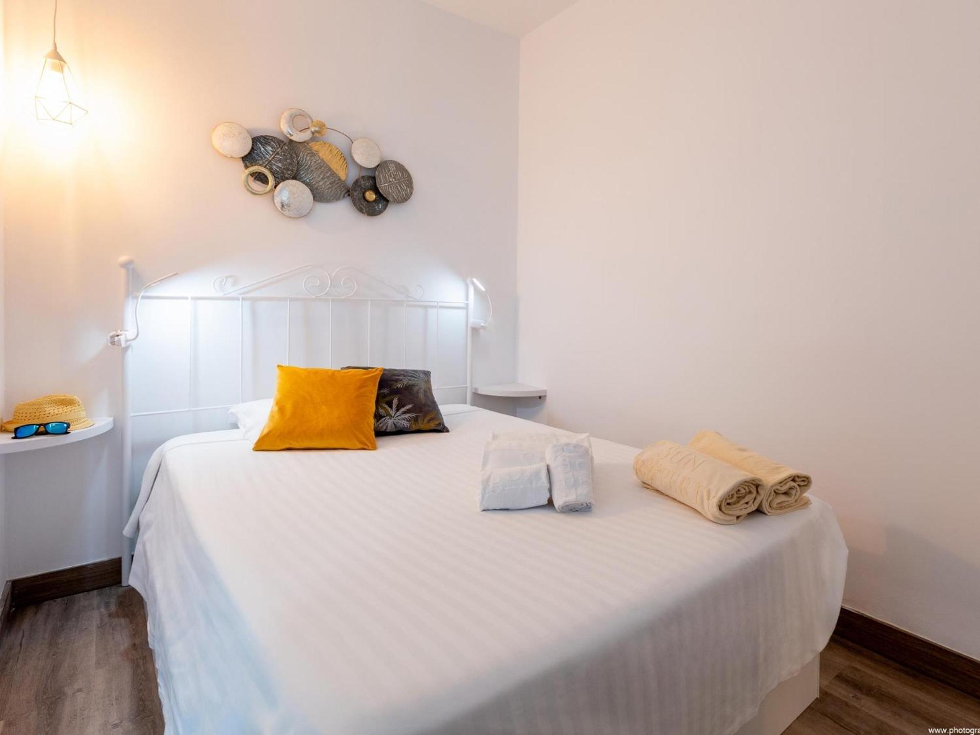 קוסטה דל סילנסיו El Drago Apartment Fiber ,A/C,Near Ocean מראה חיצוני תמונה